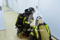  Курсанты Академии ликвидировали условный пожар в Геленджике