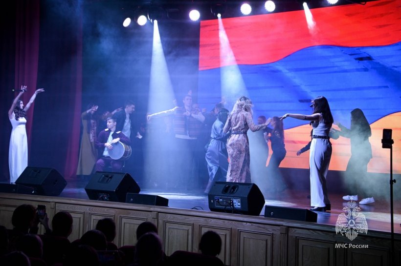 В Академии состоялись праздничные мероприятия ко Дню народного единства