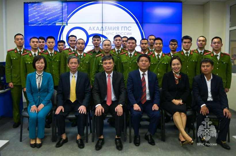 В Академии состоялась рабочая встреча с представителями Республики Вьетнам