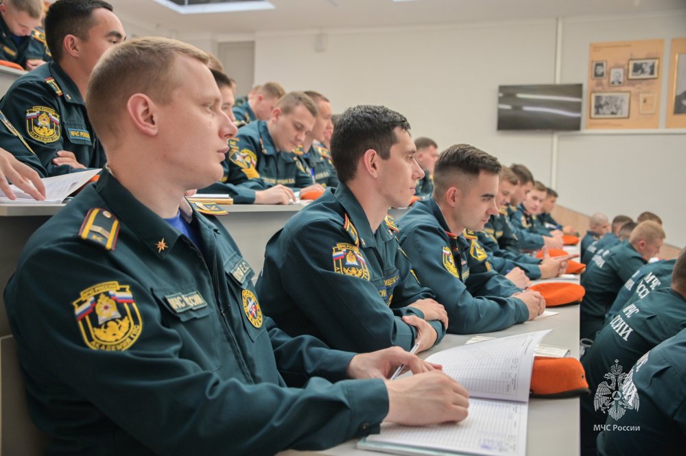В Академии проходят сержантские сборы