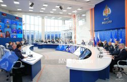 Глава МЧС вручил преподавателям Академии госнаграды 