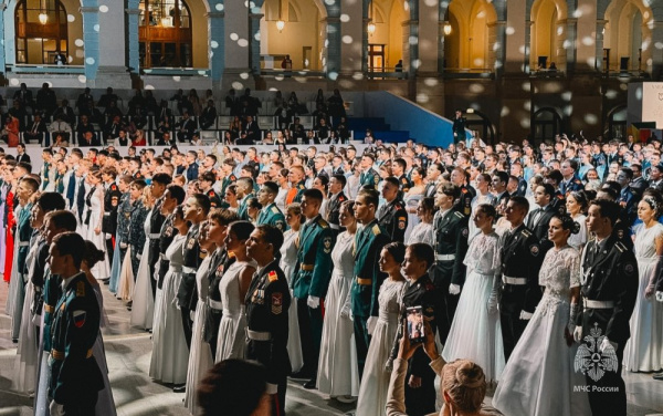 В Москве прошел юбилейный Международный Кремлёвский Благотворительный Кадетский Бал