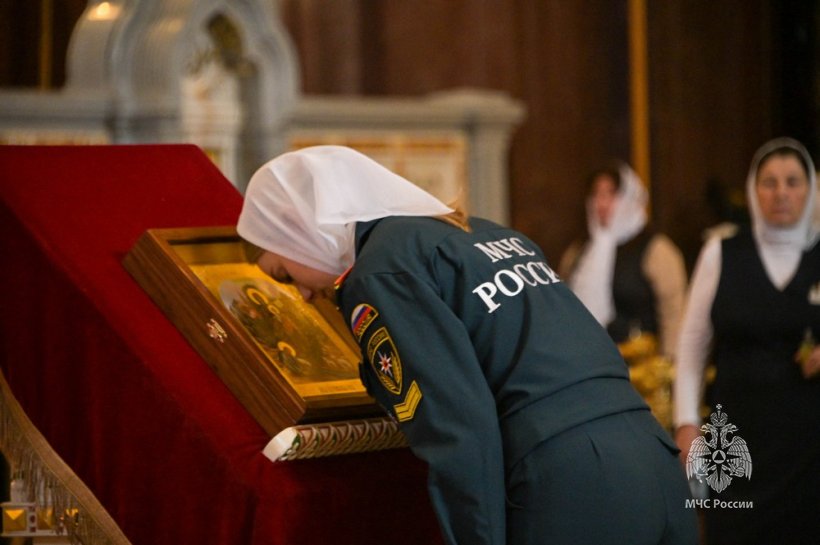 Личный состав Академии принял участие в молебне в честь иконы Божьей Матери "Неопалимая Купина"