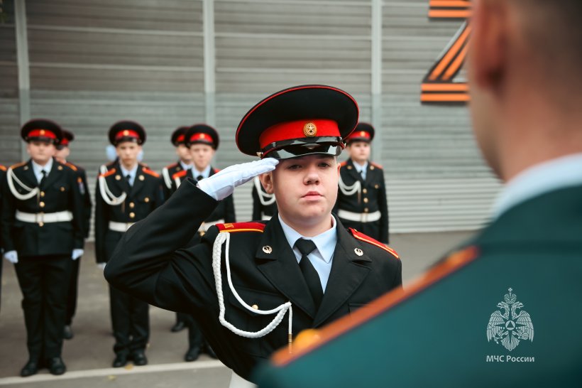 В Академии ГПС МЧС России приняли Торжественную клятву кадеты