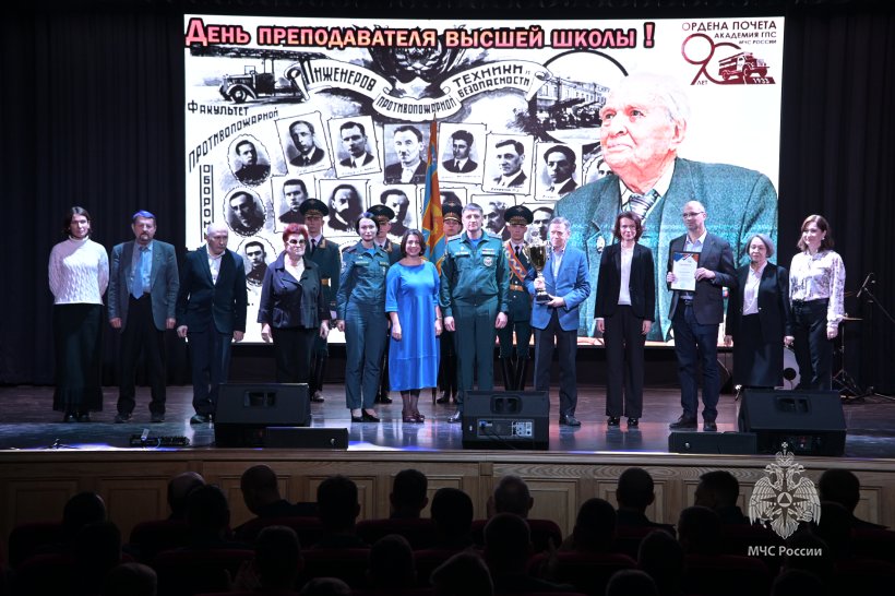 В Академии определили лучшую кафедру и преподавателя года