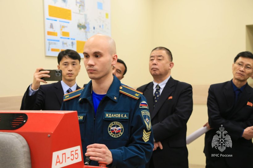 Академию посетила делегация КНДР