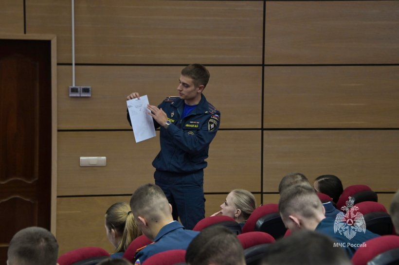 Курсанты Академии приняли участие в международной образовательно-патриотической акции «РусФест»