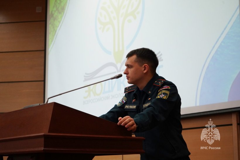 Личный состав Академии принимает участие в Экодиктанте