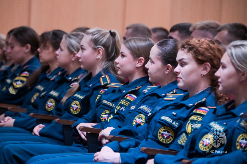 В Академии состоялось торжественное собрание, приуроченное ко Дню Офицера