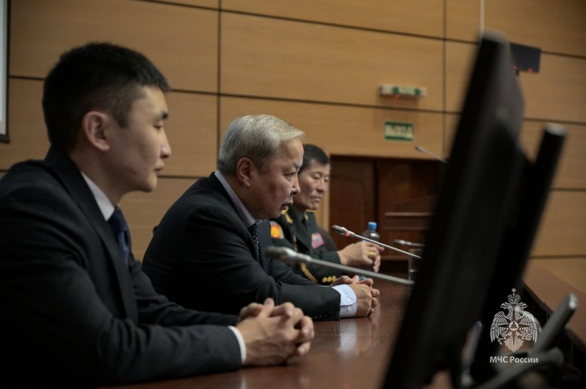 В Академии обсудили вопросы подготовки специалистов чрезвычайного ведомства Монголии