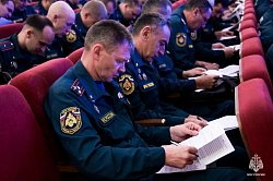 В МЧС России проходят Всероссийские сборы по организации тушения пожаров