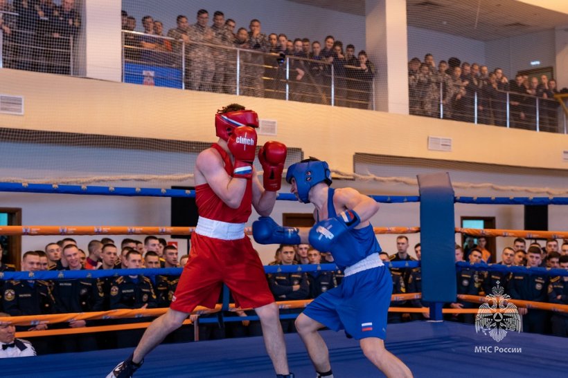 Сегодня прошёл первый открытый чемпионат Академии МЧС России по боксу