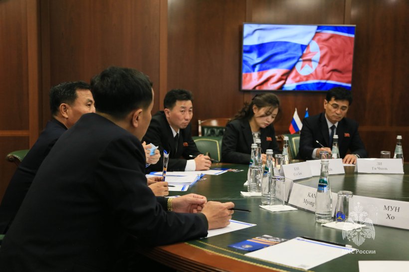 Академию посетила делегация КНДР