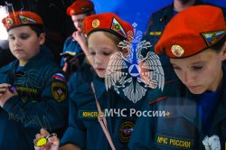 В рамках ознакомительной программы для гостей из МБОУ СОШ № 3 села Хороль Приморского края состоялась экскурсия