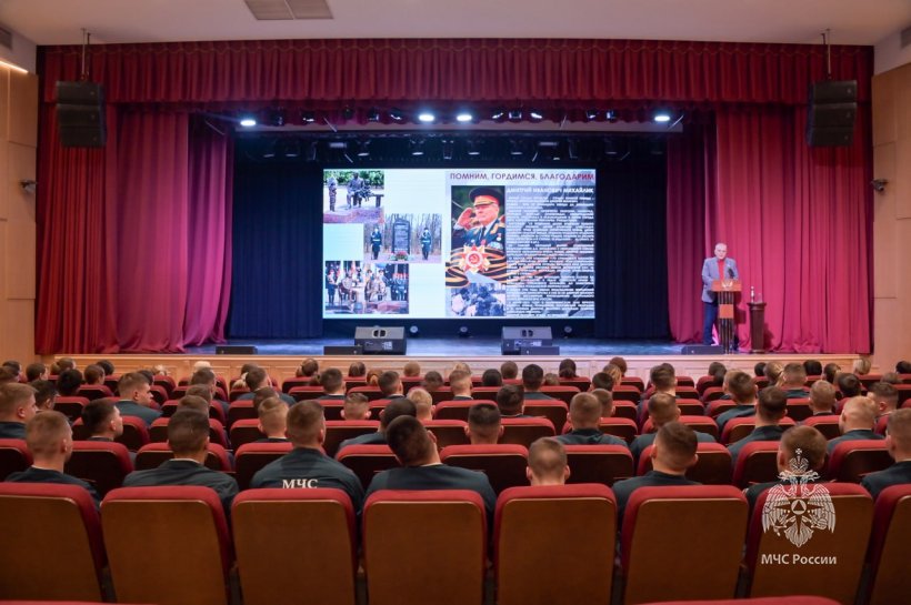 В Академии почтили память генерала Д.И. Михайлика