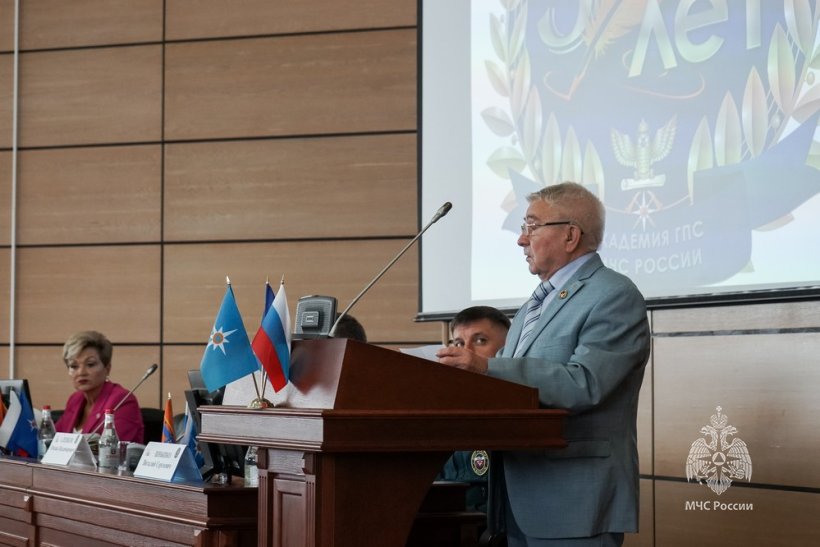 В Академии ГПС МЧС России состоялся выпуск из адъюнктуры 