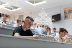 В Академии продолжаются вступительные испытания для абитуриентов, поступающих на базе среднего профессионального образования