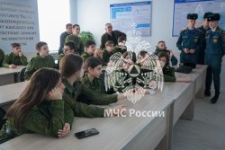 Академию ГПС МЧС России посетили кадеты