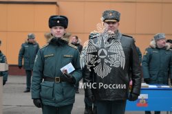 На плацу состоялось ежемесячное построение постоянного и переменного состава Академии