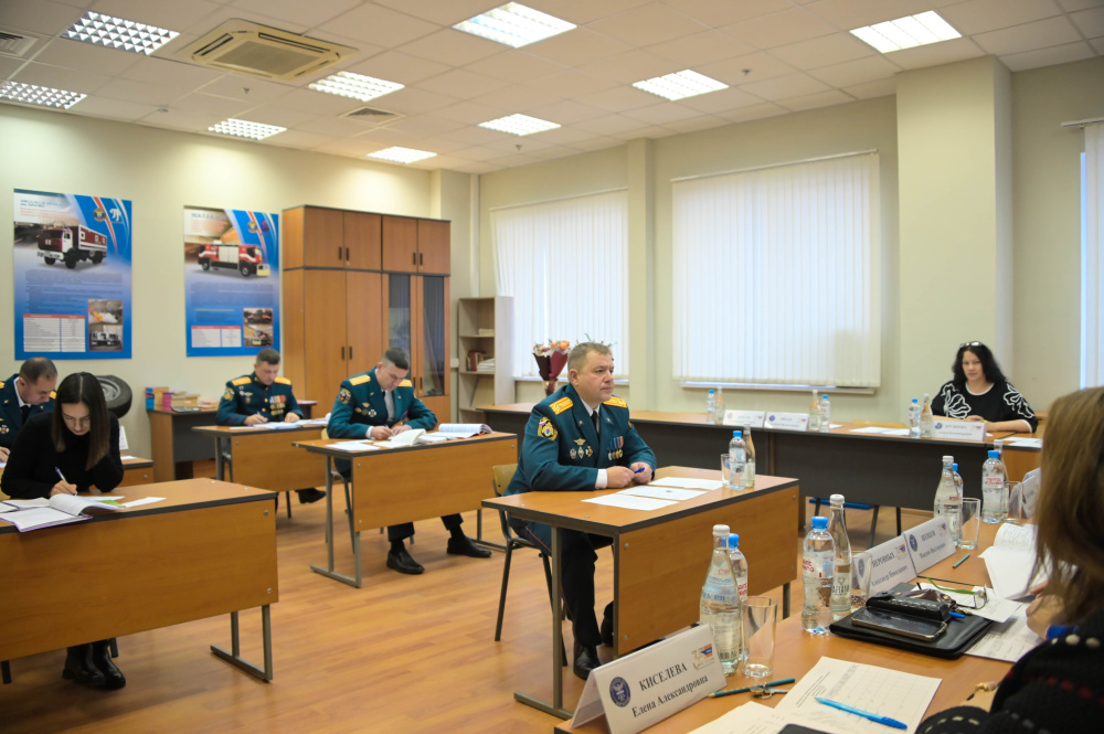 У магистрантов заочной формы обучения завершился первый этап государственной итоговой аттестации