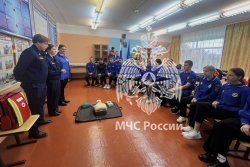 Студенты Академии провели кадетам МБОУ «Веселёвской средней общеобразовательной школы» урок по основам первой помощи 