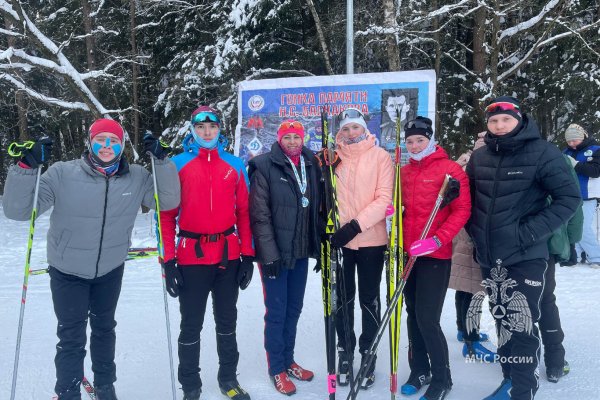 Личный состав Академии на пьедестале победителей