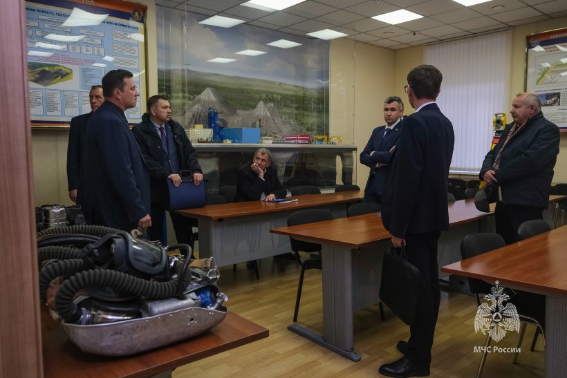 В Санкт-Петербурге обсудили вопросы научно-технического взаимодействия МЧС России с образовательными и научными организациями 