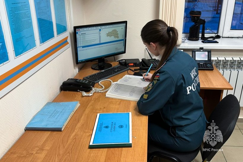 Курсанты 2 и 4 курса Академии проходят учебную практику в пожарно-спасательных подразделениях территориальных органов МЧС России