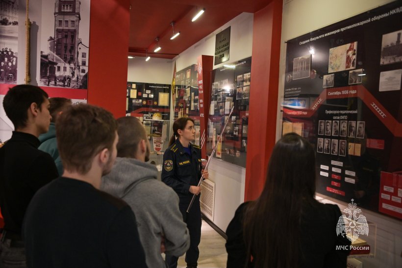 Академию посетили волонтеры Международной выставки-форума «Россия» 