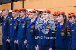 Личный состав вуза проводил поисковый отряд Академии на весеннюю Вахту Памяти