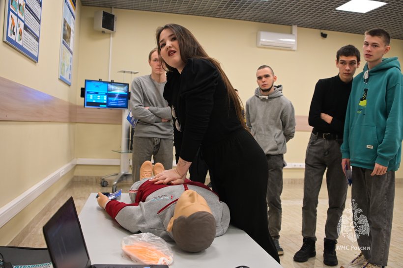 Академию посетили волонтеры Международной выставки-форума «Россия» 