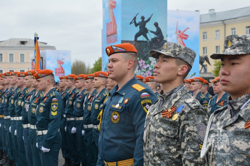 Парадные расчеты Академии приняли участие в Парадах Победы