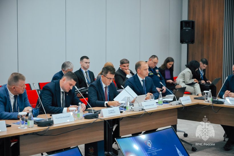 В Казани обсудили трансформацию системы подготовки пожарных и спасателей стран МОГО