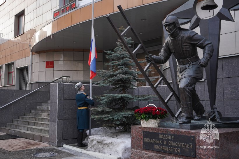 На плацу вуза состоялся общеакадемический развод