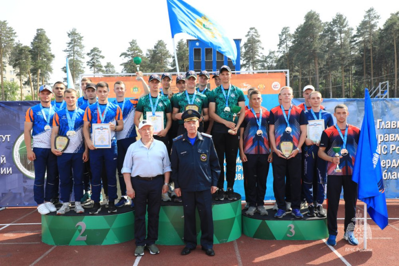 Спортсмены Академии на пьедестале победителей
