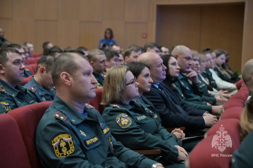 В Академии обсудили состояние работы с кадрами в ФПС ГПС на современном этапе