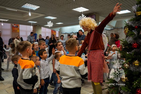 Для детей сотрудников Академии прошла новогодняя ёлка