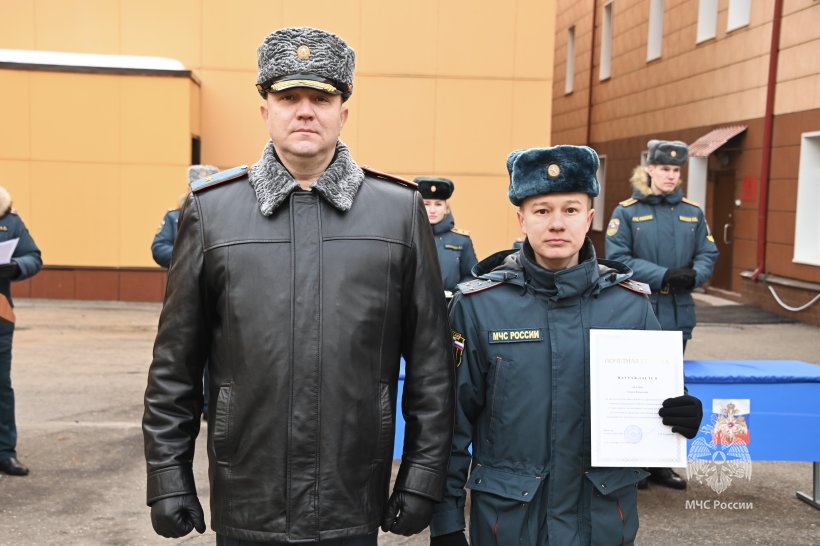 На плацу вуза состоялся общеакадемический развод