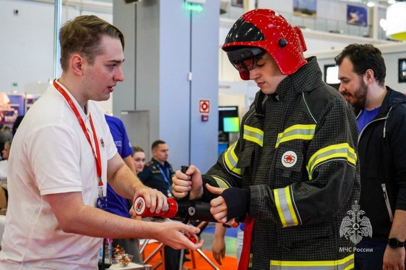 В интерактивном квесте «Стать героем» приняли участие около 200 человек