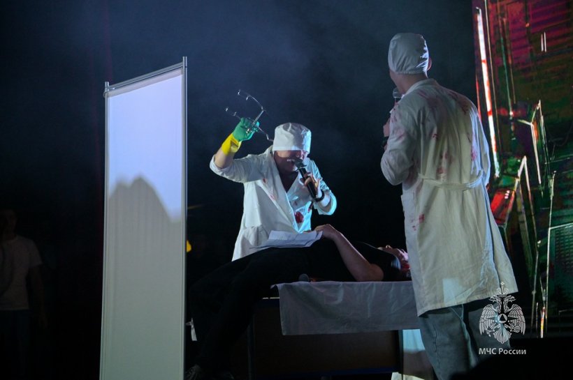 В Академии состоялись игры команд «Клуба веселых и находчивых»