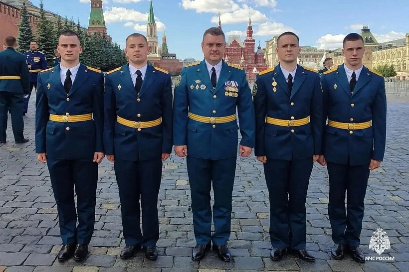 В Кремле с Владимиром Путиным встретились лучшие выпускники вузов МЧС России