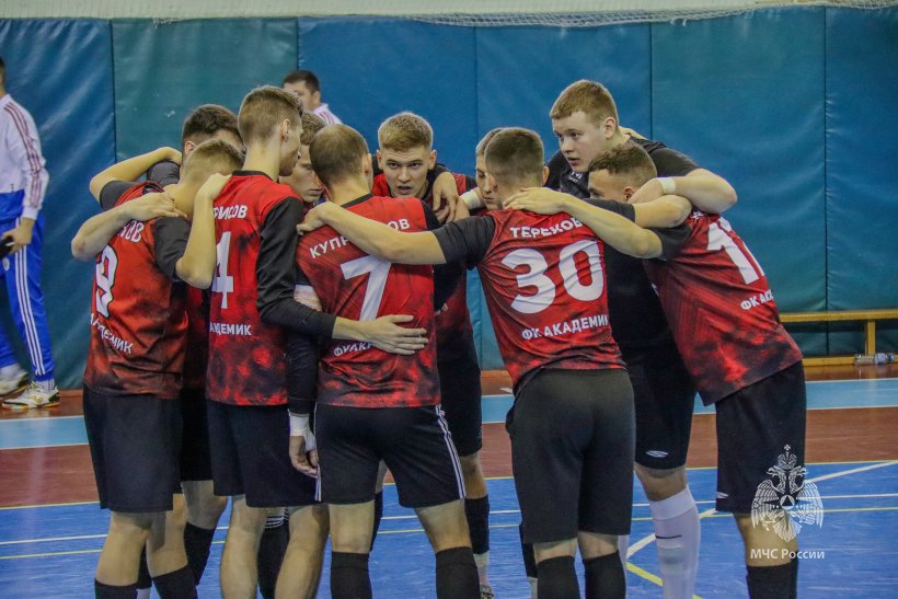 В северной столице стартовали соревнования по мини-футболу среди вузов МЧС России