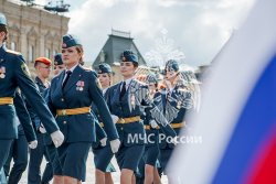 На Красной площади вручили дипломы молодым специалистам Академии