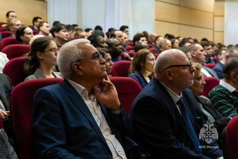 Состоялась VIII Международная научно-практическая конференция «Гражданская оборона на страже мира и безопасности»