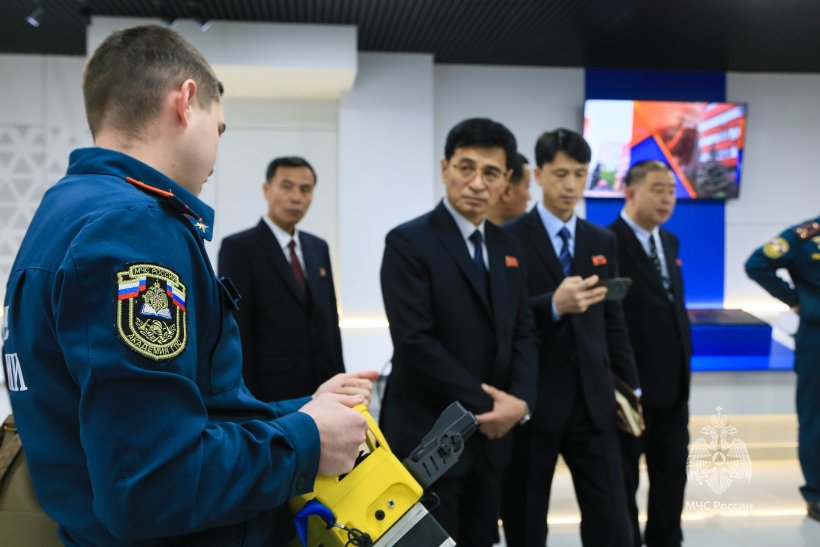 Академию посетила делегация КНДР