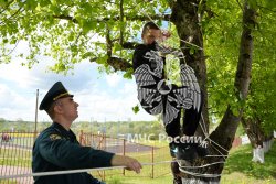 Личный состав Академии ГПС МЧС России провел военно-патриотическую игру «Зарница»