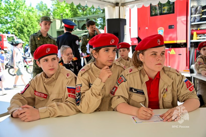 Академия приняла участие в фестиваль-форуме кадетского движения на Поклонной горе