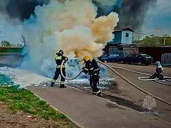 Курсанты Академии отработали действия при ликвидации последствий дорожно-транспортного происшествия