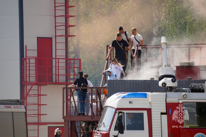 Личный состав Академии принял активное участие в крупномасштабных демонстрационных учениях