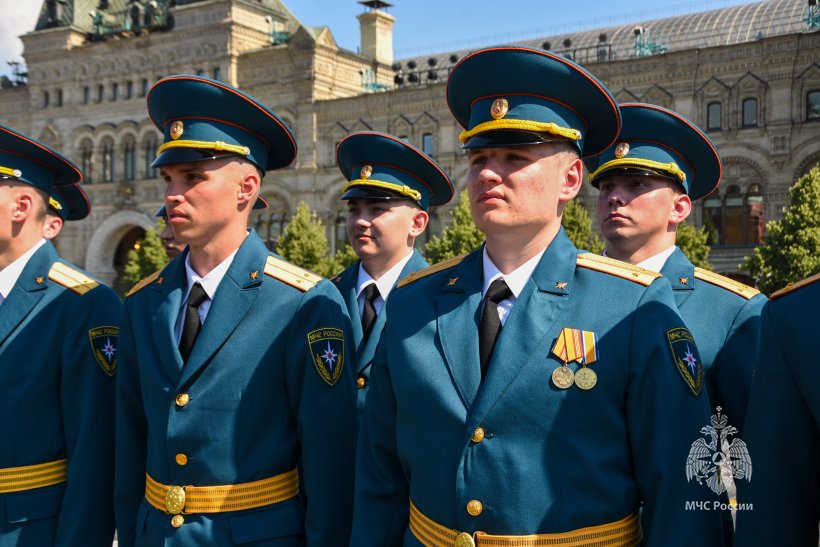 На Красной площади состоялся выпуск молодых специалистов